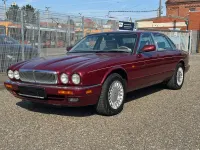 Gebraucht Jaguar X300 241 PS (177 kW) 1996 Rot Limousine