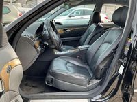 Second-hand Mercedes E220 Avantgarde 150 CP (110 kW) 2006 Negru Berlinǎ