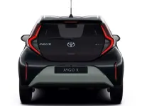 Neu Toyota Aygo X 116 PS (85 kW) 2026 Urban khaki/ night sky black SUV