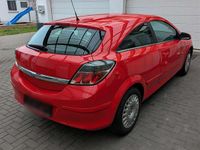 Gebraucht Opel Astra GTC 140 PS (102 kW) 2009 Kleinwagen