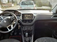 gebraucht Peugeot 2008 1.2 Urban Move Bj. 2016 Sitzheizung -Top Zustand