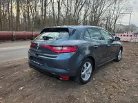 Używany Renault Mégane Intens 132 KM (97 kW) 2017 Szary Sedan/Limuzyna