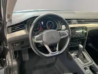 Gebraucht VW Passat Elegance 150 PS (110 kW) 2021 Mangangrau metallic Kombi