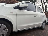 Gebraucht Mitsubishi Space Star Select 71 PS (52 kW) 2024 Weiß Limousine