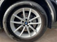 Gebraucht BMW X4 245 PS (180 kW) 2023 Saphirschwarz metallic SUV