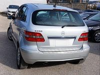 Gebraucht Mercedes B200 140 PS (102 kW) 2011 Silber Van / Kleinbus