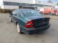 Usata Volvo S80 200 CV (147 kW) 2002 Verde Berlina