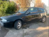 Gebraucht Alfa Romeo 147 85 PS (62 kW) 2001 Schwarz Kleinwagen
