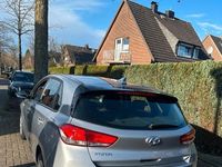 Gebraucht Hyundai i30 110 PS (80 kW) 2022 Grau Kleinwagen