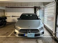 Gebraucht Mercedes A180 116 PS (85 kW) 2022 Grau Limousine