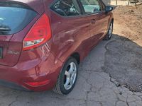 Gebraucht Ford Fiesta 82 PS (60 kW) 2008 Rot Kleinwagen