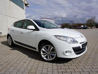 Gebraucht Renault Mégane 110 PS (80 kW) 2010 Weiß Limousine