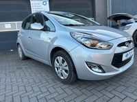 Gebraucht Hyundai ix20 Edition 90 PS (66 kW) 2014 Silber Kleinwagen