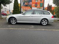 Gebraucht BMW 320 184 PS (135 kW) 2010 Silber Kombi