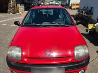 Gebraucht Renault Clio 56 PS (41 kW) 1999 Rot Kleinwagen