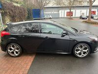 Gebraucht Ford Focus ST 186 PS (136 kW) 2017 Schwarz Limousine