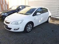 Gebraucht Opel Astra Selection 87 PS (63 kW) 2011 Schneeweiss/summitwhite/arctic Kleinwagen