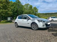 Gebraucht Renault Clio III 103 PS (75 kW) 2012 Weiß Kombi
