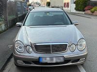 Gebraucht Mercedes E200 163 PS (119 kW) 2004 Gold Limousine
