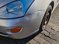 Gebraucht Ford Focus Ambiente 75 PS (55 kW) 1999 Silber Kombi