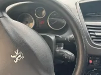 Gebraucht Peugeot 206+ 65 PS (47 kW) 2011 Grau Kleinwagen