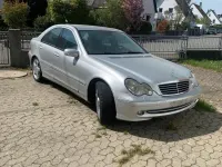 Gebraucht Mercedes C220 143 PS (105 kW) 2003 Silber Limousine