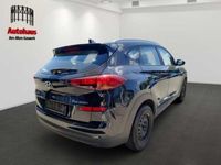 gebraucht Hyundai Tucson Pure Sondermodell NAVIGATION 1.6 +SITZHZG