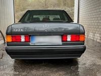 Gebraucht Mercedes 190 122 PS (89 kW) 1990 Grau Limousine