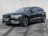 Gebraucht Volvo V60 CC Ultimate 197 PS (144 kW) 2024 Platinum grey / metallic Kombi
