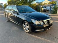 Gebraucht Mercedes E200 136 PS (100 kW) 2012 Schwarz Kombi