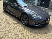 Used Tesla Model S 2015 Grey Hatchback