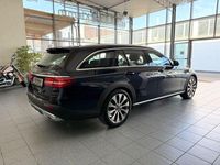 Gebraucht Mercedes E220 All-Terrain 194 PS (142 kW) 2019 Blau Kombi