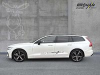 Gebraucht Volvo V60 Plus 455 PS (334 kW) 2025 Crystal white pearl / metallic Kombi