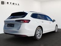 Gebraucht Skoda Superb Selection 150 PS (110 kW) 2024 Weiss Kombi