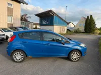 Gebraucht Ford Fiesta Trend 82 PS (60 kW) 2013 Blau Limousine
