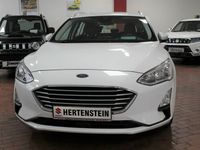 Gebraucht Ford Focus Cool & Connect 125 PS (91 kW) 2019 Frost weiß Kombi