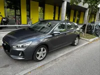 Gebraucht Hyundai i30 Select 110 PS (80 kW) 2017 Grau Limousine