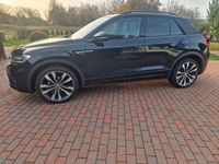 Gebraucht VW T-Roc R-line 150 PS (110 kW) 2024 Schwarz SUV