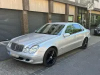 Gebraucht Mercedes E200 Elegance 122 PS (89 kW) 2003 Silber Limousine