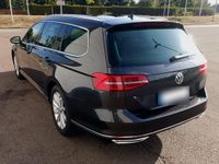 Gebraucht VW Passat Highline 150 PS (110 kW) 2018 Schwarz Kombi