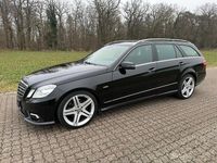 Gebraucht Mercedes E350 AMG line 265 PS (194 kW) 2011 Schwarz Limousine