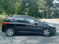 Gebraucht Peugeot 207 Forever 95 PS (69 kW) 2013 Schwarz Kombi
