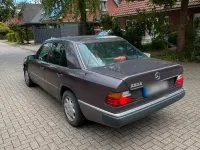 Gebraucht Mercedes E230 132 PS (97 kW) 1992 Braun Limousine