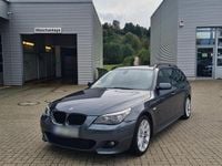 Gebraucht BMW 525 197 PS (144 kW) 2007 Grau Kombi