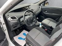 Gebraucht Renault Scénic III 116 PS (85 kW) 2016 Weiß Van / Kleinbus