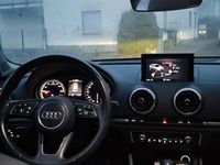 Second-hand Audi e-tron 150 CP (110 kW) 2017 Albastru SUV