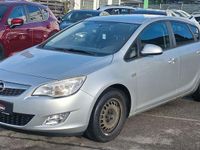 Gebraucht Opel Astra Edition 120 PS (88 kW) 2011 Silber Limousine