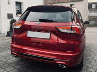 Gebraucht Ford Kuga Vignale 190 PS (139 kW) 2022 Rot SUV