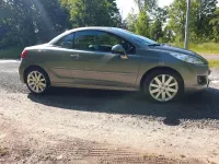 Gebraucht Peugeot 207 CC 120 PS (88 kW) 2014 Grau Cabrio