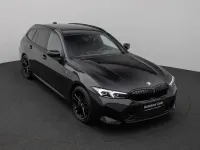 Gebraucht BMW 330 M Sport 245 PS (180 kW) 2023 Saphirshwarz metallic475schwarz Limousine